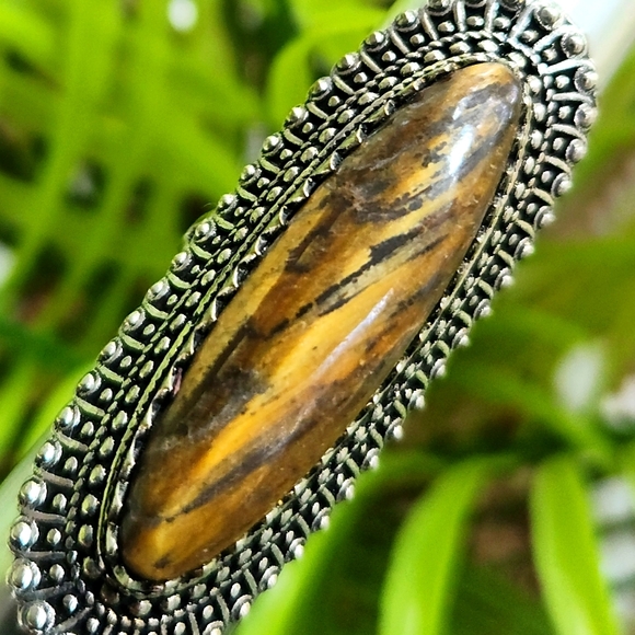 Tiger Eye with Silvertone Filigree Statement Ring - Elongated Size 8 +/- - Picture 13 of 13